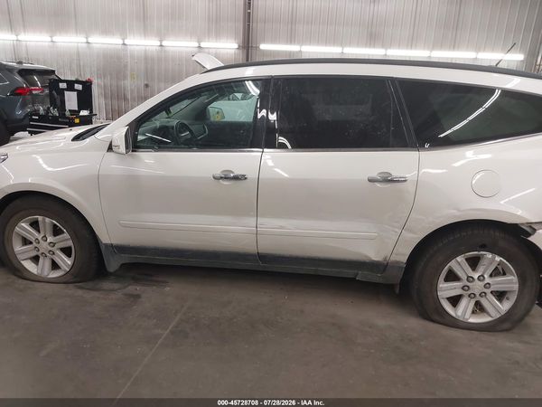 2014 CHEVROLET TRAVERSE 2LT — I117