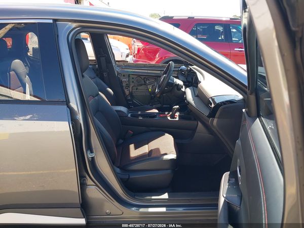 2025 NISSAN KICKS SR INTELLIGENT AWD — I5