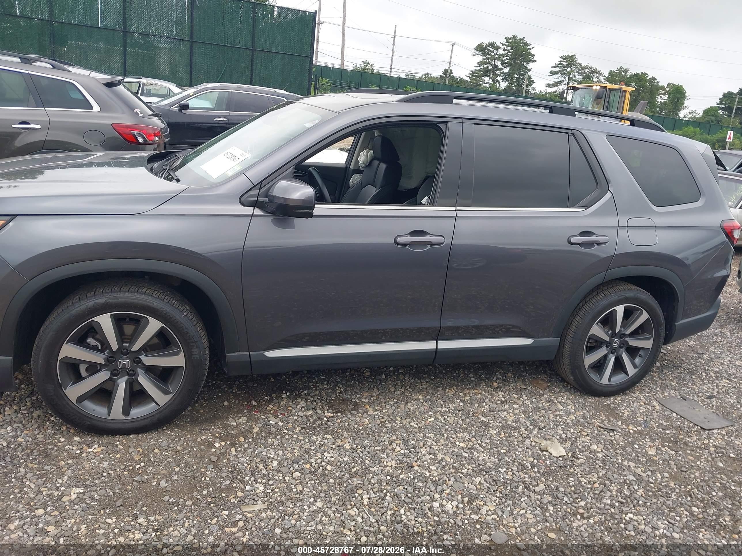 2025 HONDA PILOT TOURING