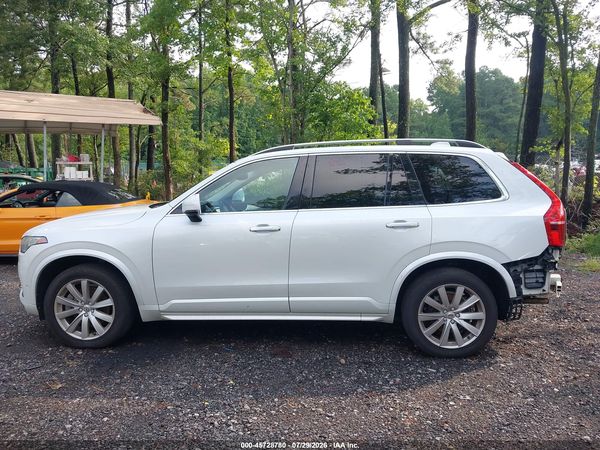 2016 VOLVO XC90 T6 MOMENTUM