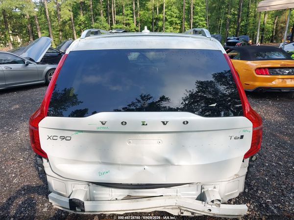 2016 VOLVO XC90 T6 MOMENTUM