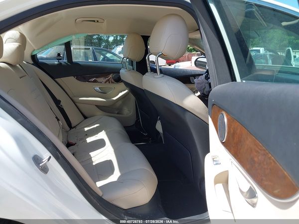 2016 MERCEDES-BENZ C 300 C300
