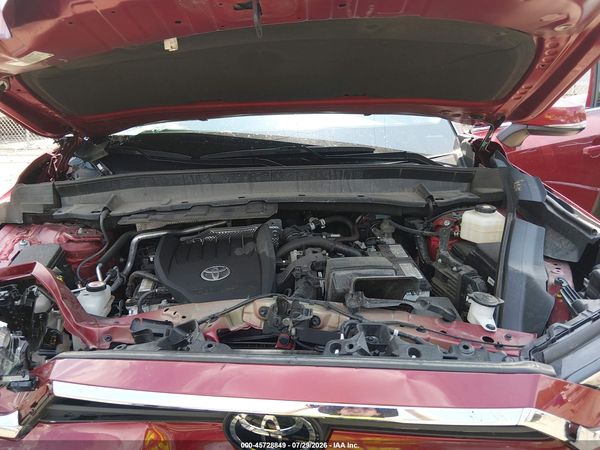 2024 TOYOTA GRAND HIGHLANDER XLE