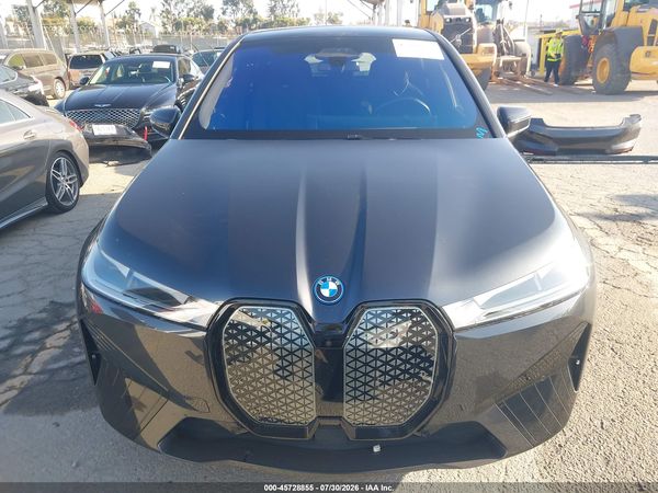 2025 BMW IX XDRIVE50