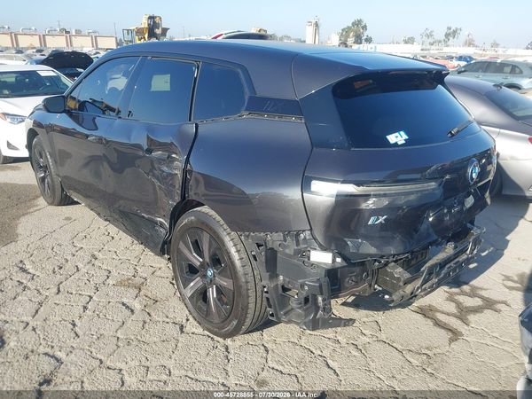 2025 BMW IX XDRIVE50