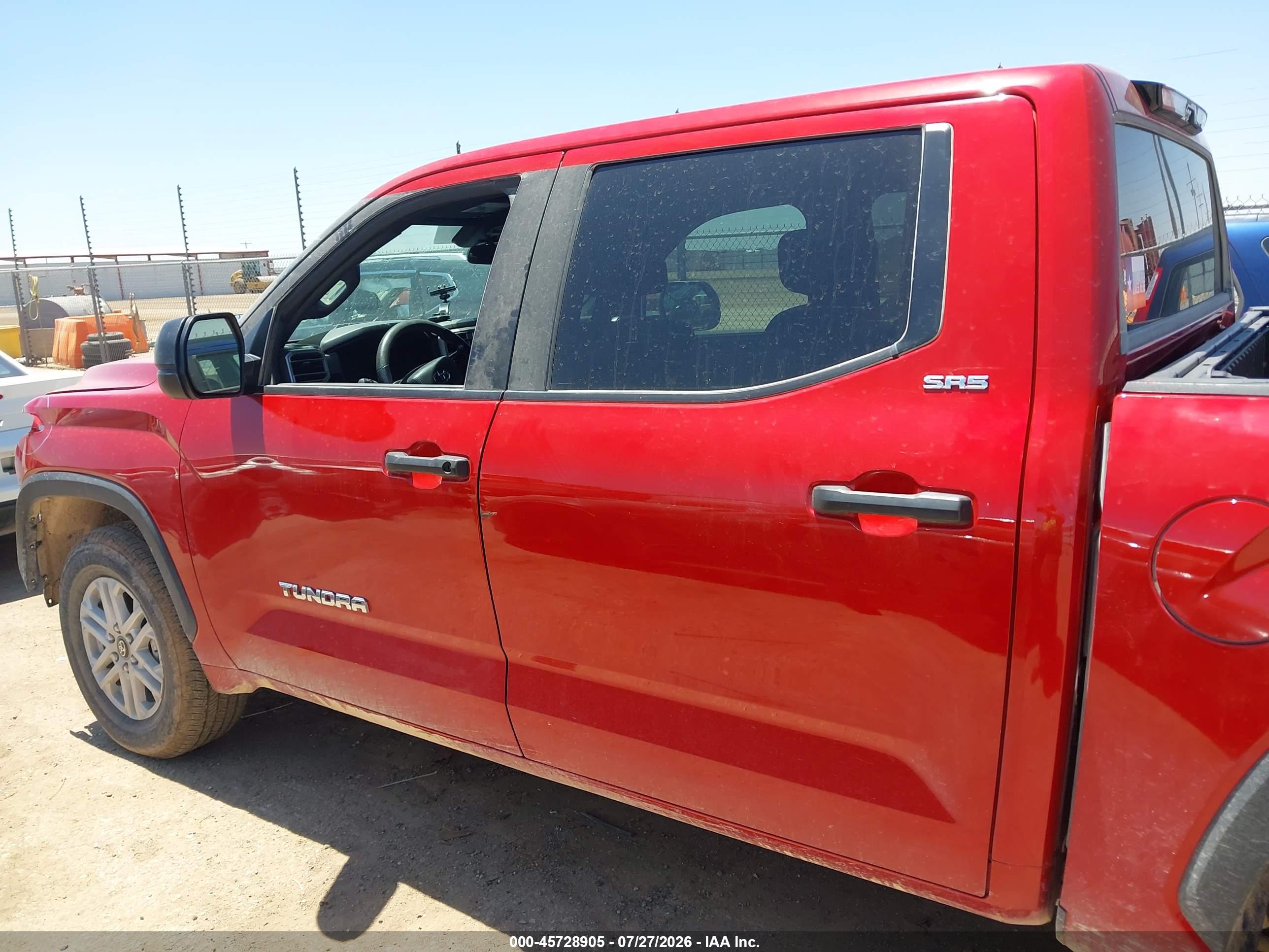 2025 TOYOTA TUNDRA SR5