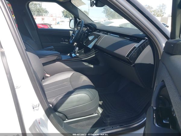 2025 LAND ROVER RANGE ROVER SPORT P360 SE