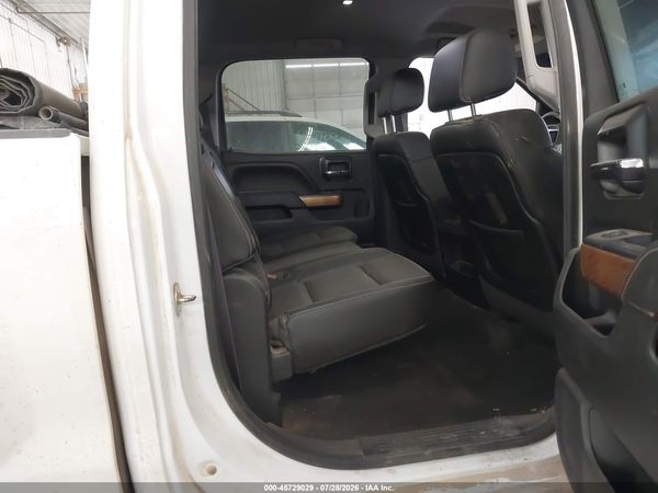 2015 CHEVROLET SILVERADO 1500 LTZ — I8