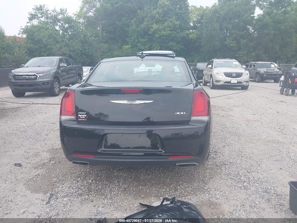 2016 CHRYSLER 300 300S