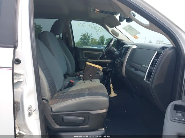 2017 RAM 1500 BIG HORN  4X4 6'4 BOX