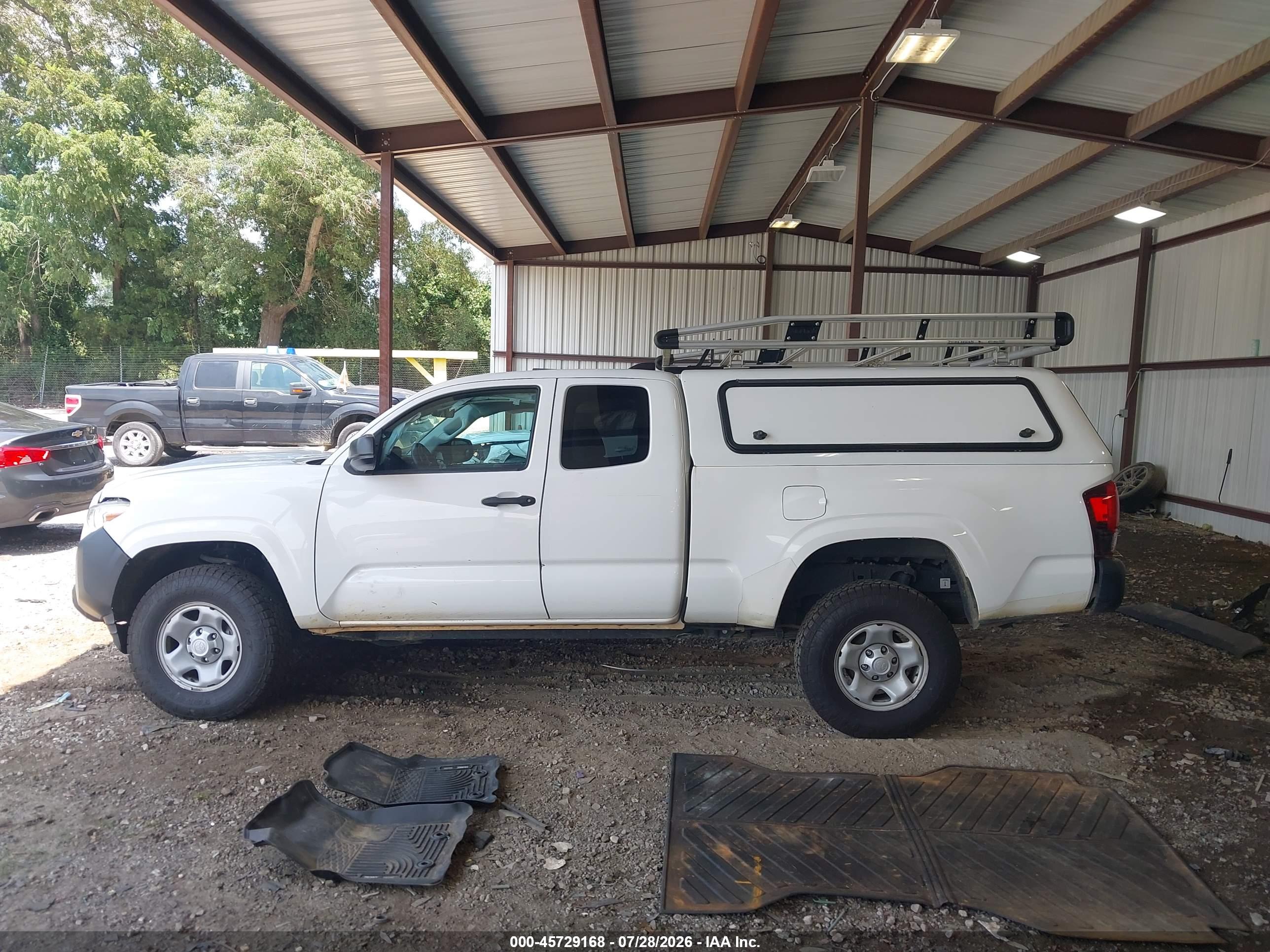 2020 TOYOTA TACOMA SR