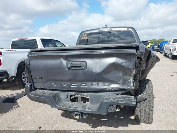 2022 TOYOTA TACOMA SR5 V6