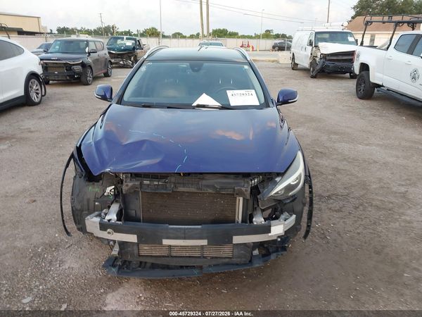2017 INFINITI QX30 PREMIUM