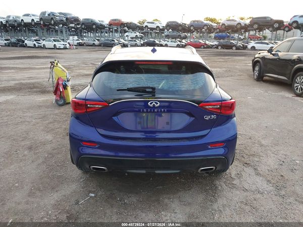 2017 INFINITI QX30 PREMIUM