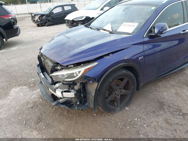 2017 INFINITI QX30 PREMIUM