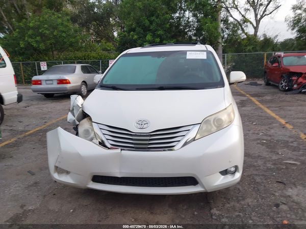 2014 TOYOTA SIENNA LIMITED V6 7 PASSENGER