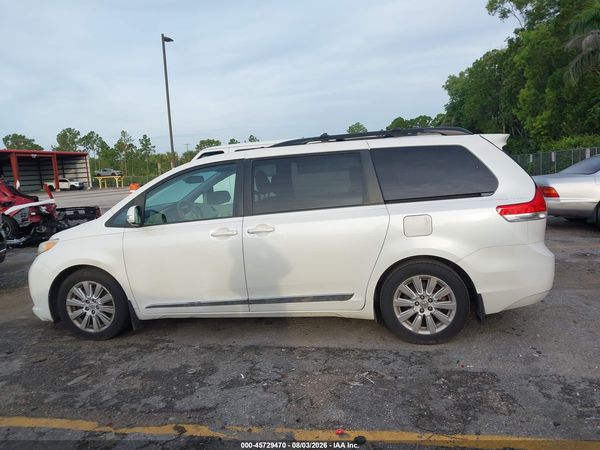 2014 TOYOTA SIENNA LIMITED V6 7 PASSENGER
