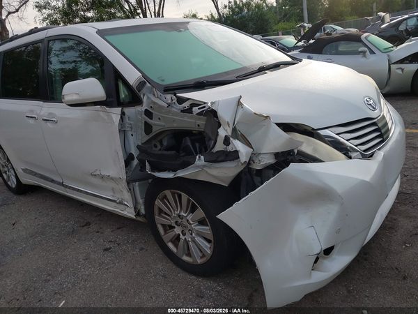 2014 TOYOTA SIENNA LIMITED V6 7 PASSENGER