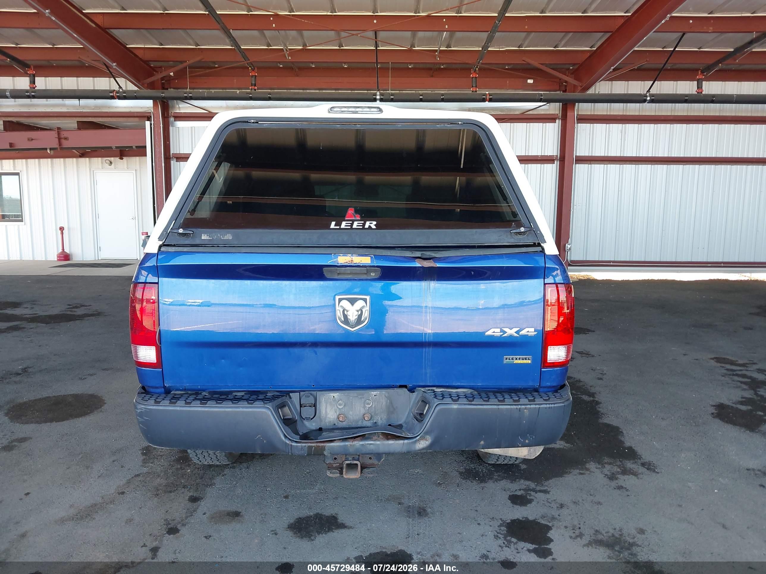 2016 RAM 1500 ST CREW CAB 4X4
