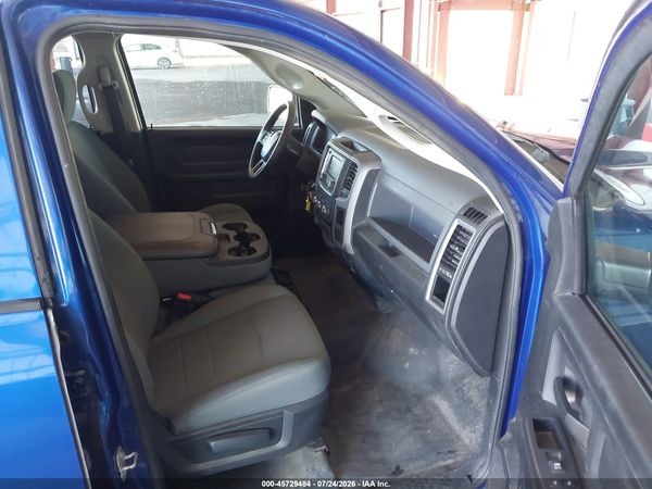 2016 RAM 1500 ST CREW CAB 4X4