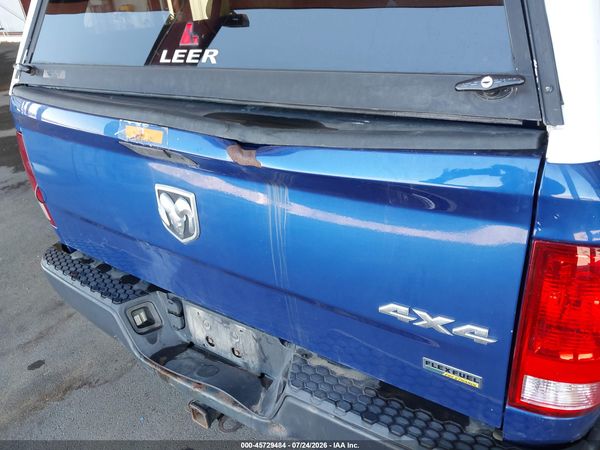2016 RAM 1500 ST CREW CAB 4X4