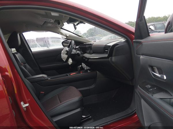 2026 NISSAN KICKS SR — I5