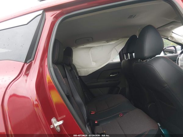 2026 NISSAN KICKS SR — I8