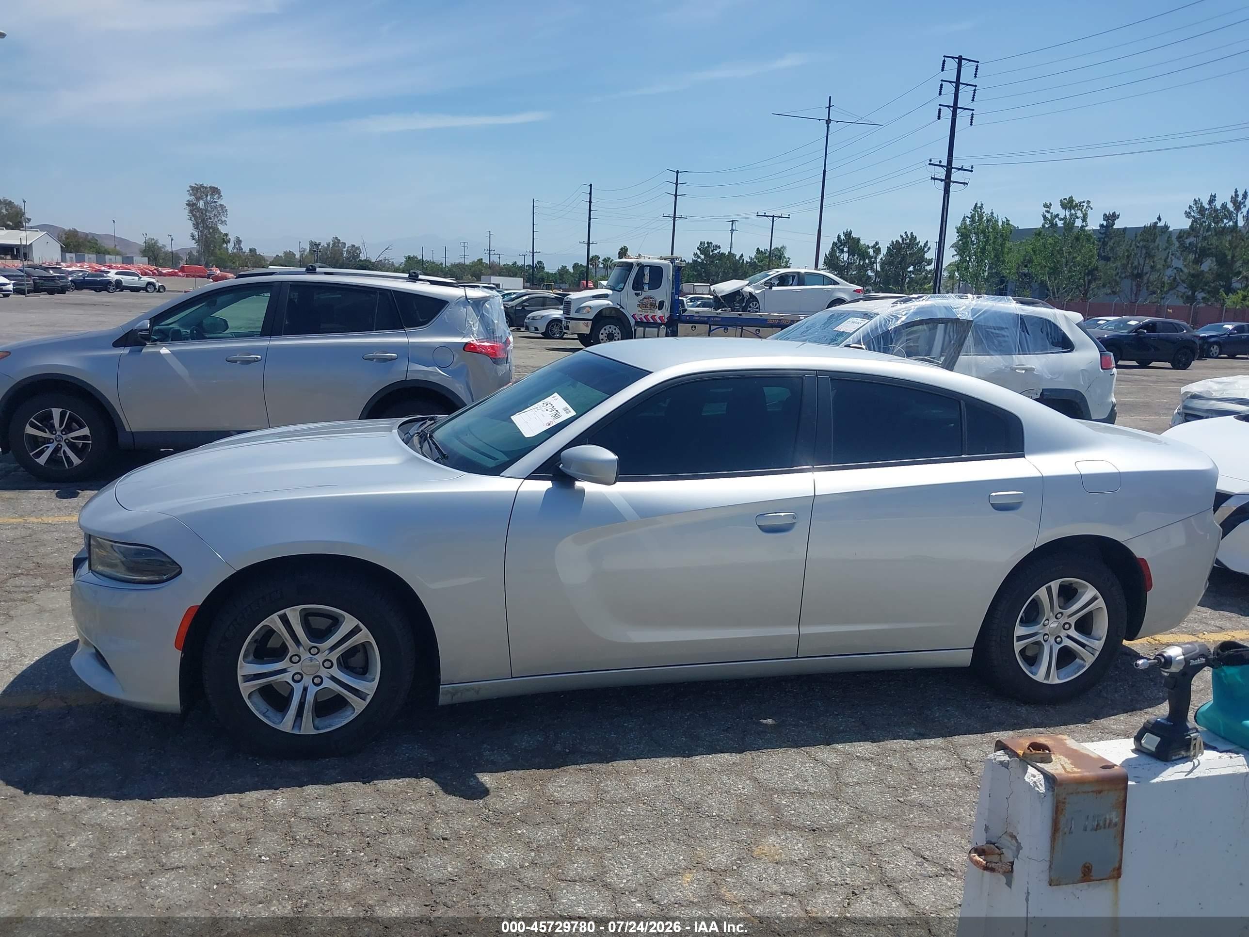 2020 DODGE CHARGER SXT RWD