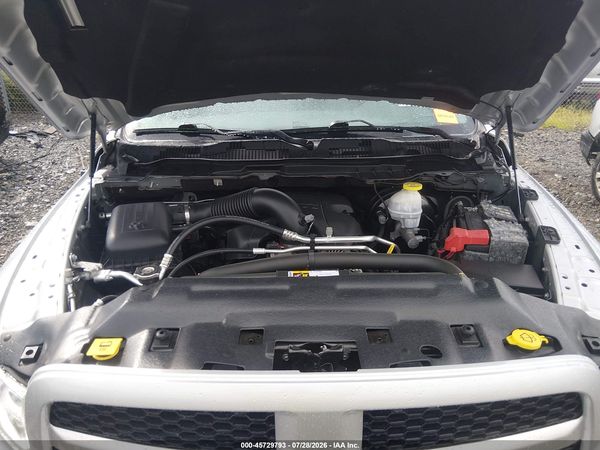 2018 RAM 1500 EXPRESS  4X4 6'4 BOX