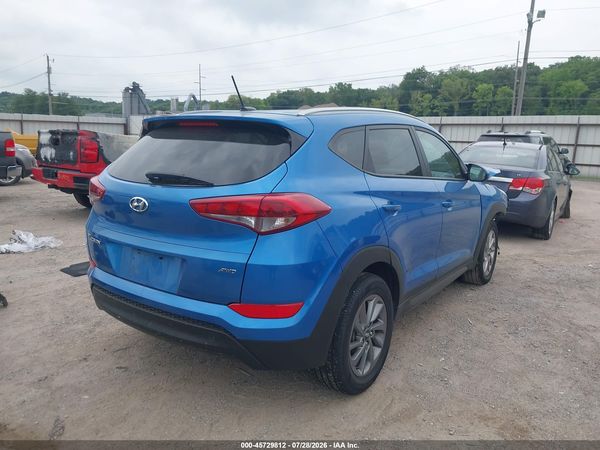 2016 HYUNDAI TUCSON SE