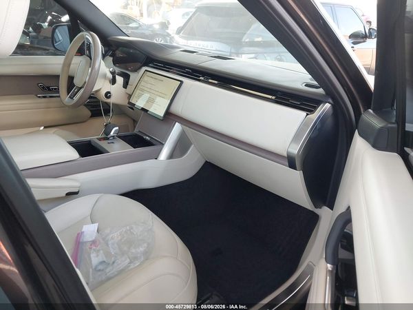2025 LAND ROVER RANGE ROVER P530 SE 7 SEAT