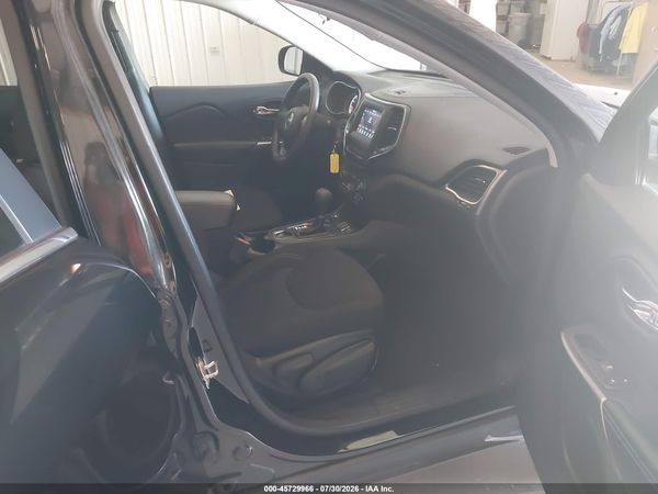 2019 JEEP CHEROKEE LATITUDE 4X4