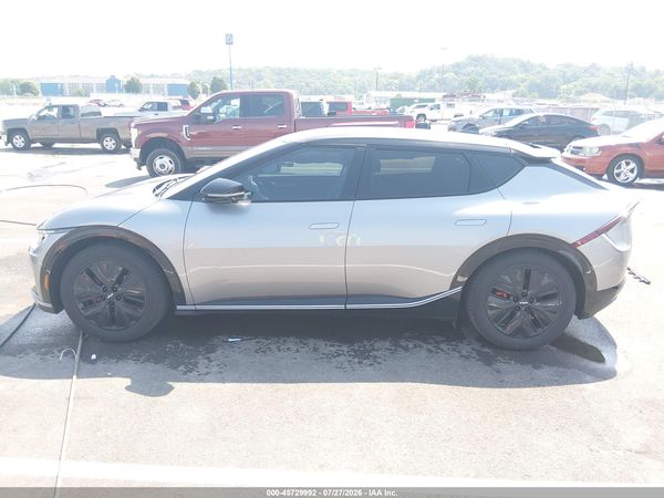 2022 KIA EV6 WIND