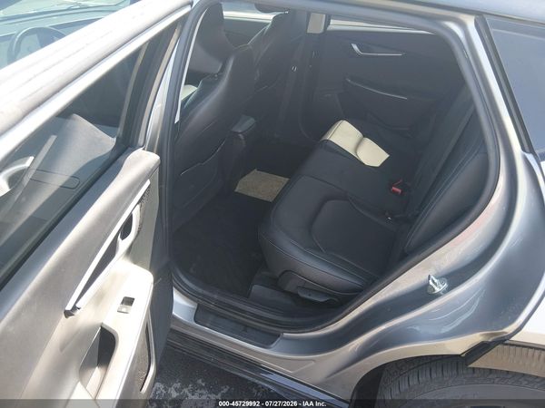 2022 KIA EV6 WIND