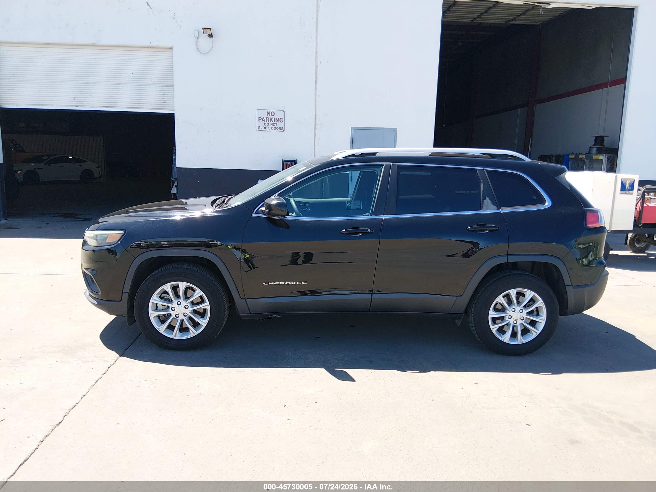 2019 JEEP CHEROKEE LATITUDE 4X4