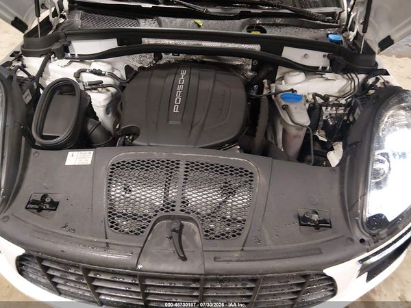 2018 PORSCHE MACAN