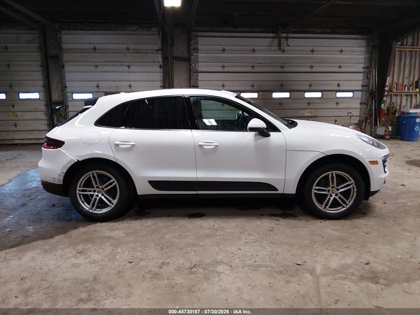 2018 PORSCHE MACAN