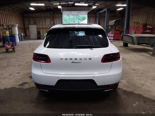 2018 PORSCHE MACAN