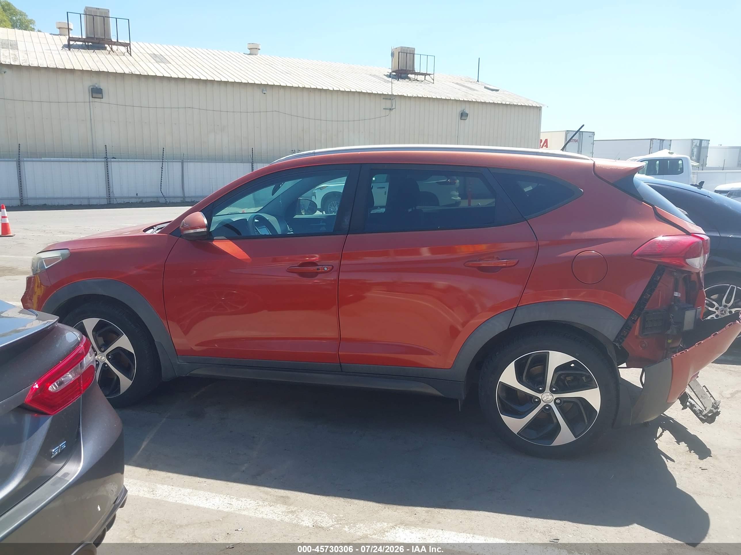 2016 HYUNDAI TUCSON SPORT