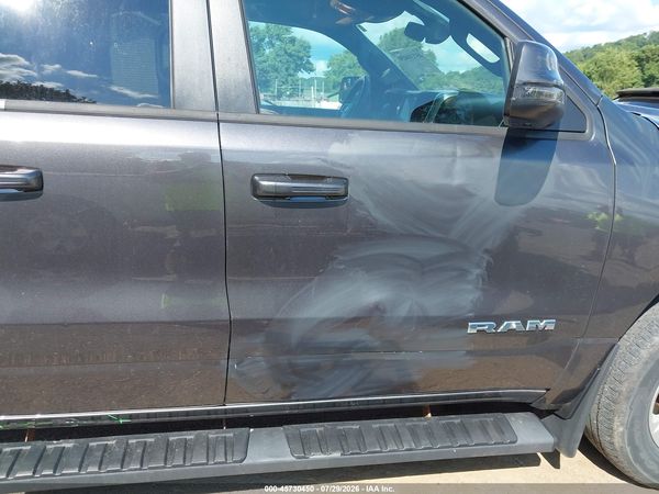 2024 RAM 1500 BIG HORN  4X4 6'4 BOX