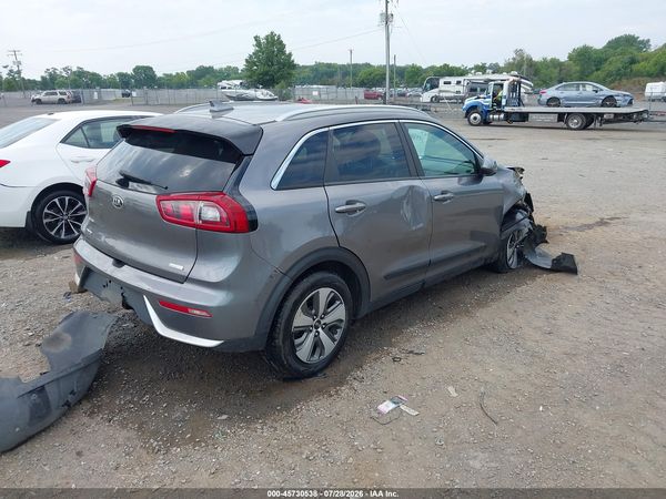 2018 KIA NIRO LX