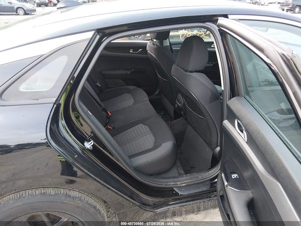 2025 KIA K5 LXS