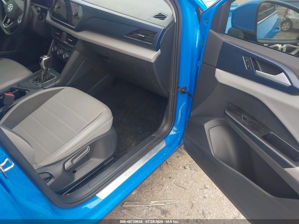 2022 VOLKSWAGEN TAOS 1.5T SE — I5