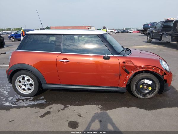 2013 MINI HARDTOP COOPER