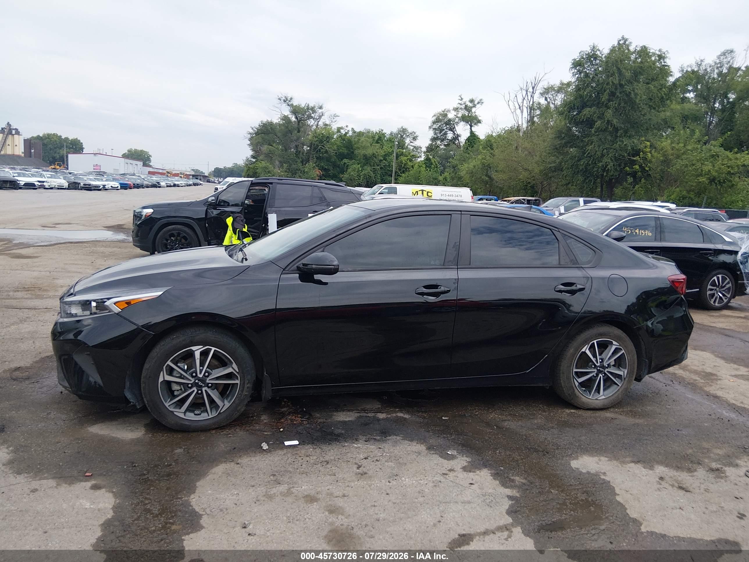 2023 KIA FORTE LXS
