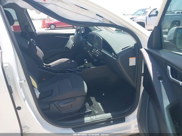2023 KIA NIRO LX