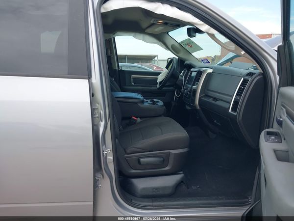 2019 RAM 1500 CLASSIC WARLOCK  4X2 5'7 BOX