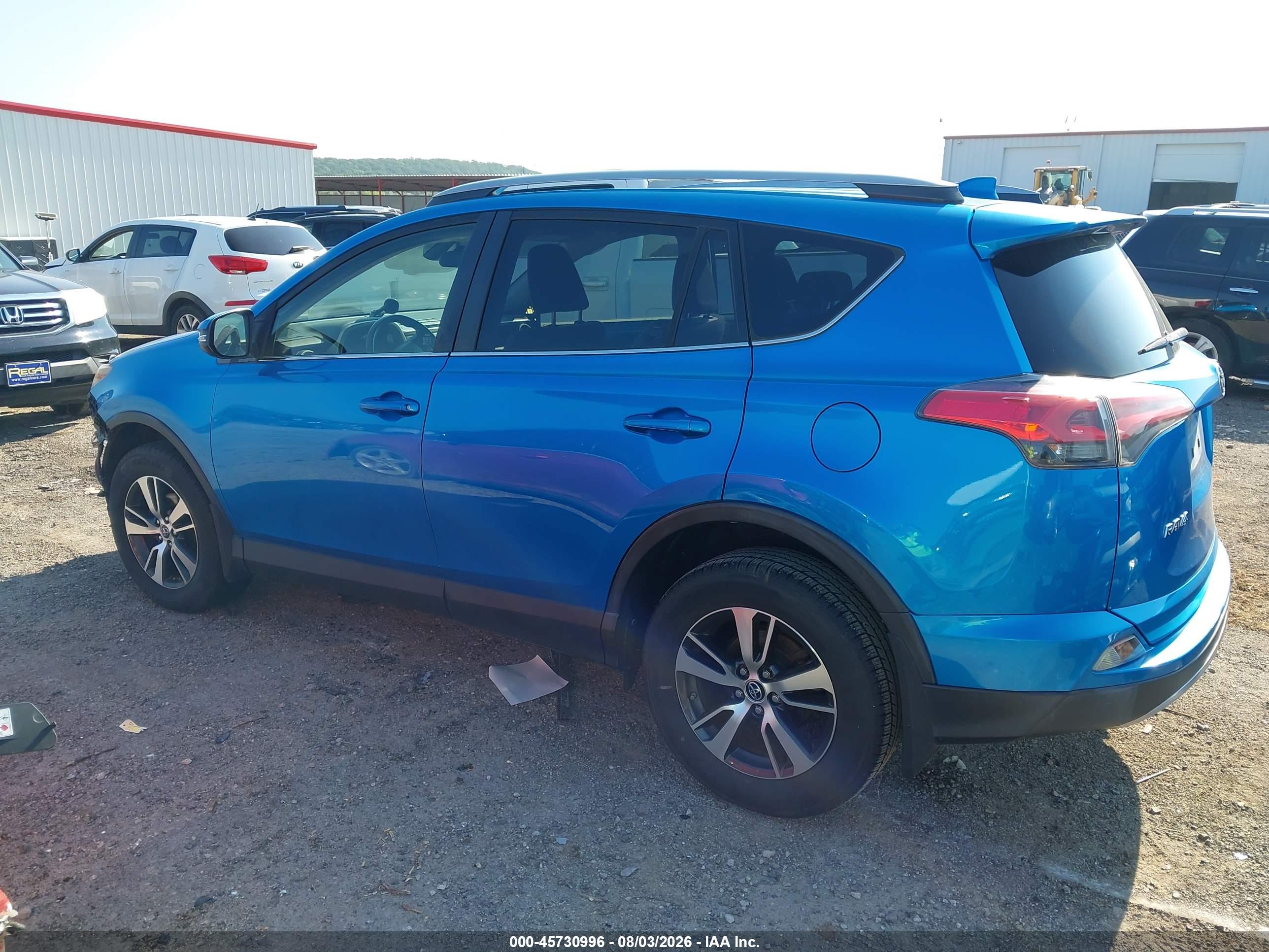 2017 TOYOTA RAV4 XLE