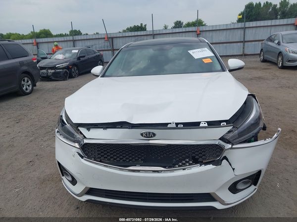 2018 KIA CADENZA PREMIUM