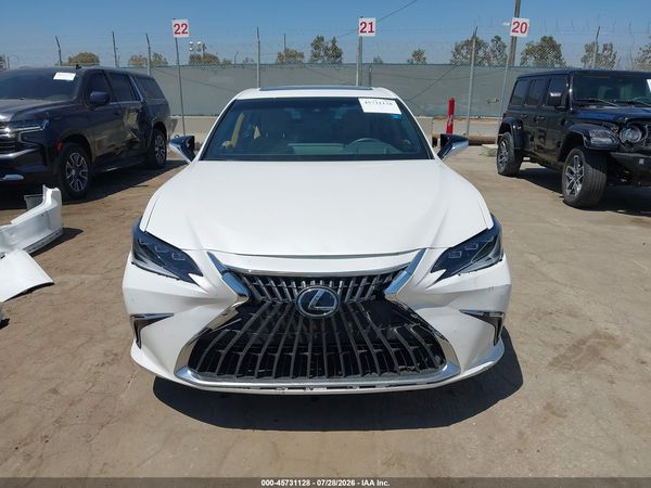 2023 LEXUS ES 300H ULTRA LUXURY